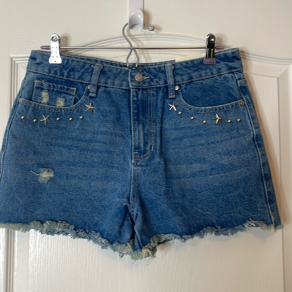 Austin Landing High Rise Denim Shorts Silver Star Studded 11 / 30